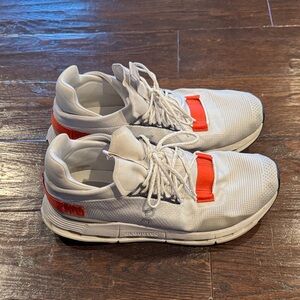 On Running Men's Cloudtec Athletic Shoes - Gray and Red